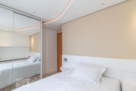Apartamento à venda com 80m², 2 quartos e 2 vagas Apartamento à venda com 80m², 2 quartos e 2 vagasQuarto 1