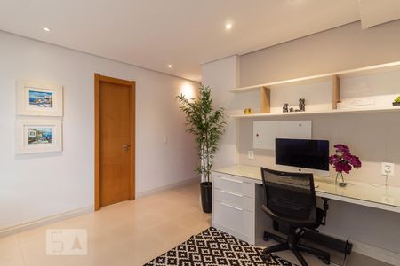 Apartamento à venda com 80m², 2 quartos e 2 vagas Apartamento à venda com 80m², 2 quartos e 2 vagasEscritório