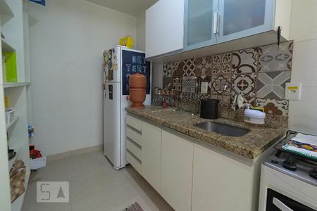 Apartamento à venda com 60m², 2 quartos e sem vagaCozinha