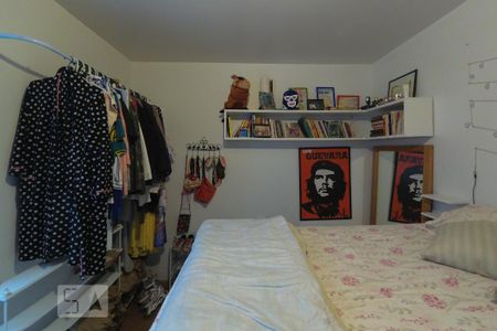 Quarto de apartamento para alugar com 2 quartos, 60m² em Floresta, Porto Alegre