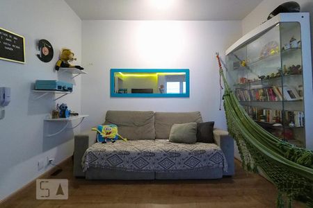 Sala de apartamento para alugar com 2 quartos, 60m² em Floresta, Porto Alegre