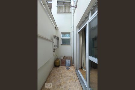 Apartamento à venda com 60m², 2 quartos e sem vagaVaranda