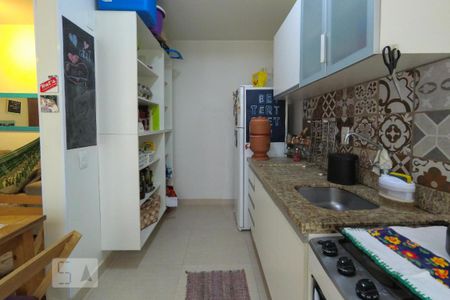 Apartamento à venda com 60m², 2 quartos e sem vagaCozinha