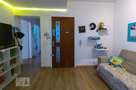 Sala de apartamento para alugar com 2 quartos, 60m² em Floresta, Porto Alegre
