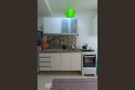 Apartamento à venda com 60m², 2 quartos e sem vagaCozinha