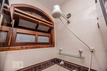 Apartamento para alugar com 95m², 2 quartos e 1 vaga Apartamento para alugar com 95m², 2 quartos e 1 vagaBanheiro da Suíte