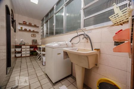 Apartamento para alugar com 95m², 2 quartos e 1 vaga Apartamento para alugar com 95m², 2 quartos e 1 vagaÁrea de Serviço