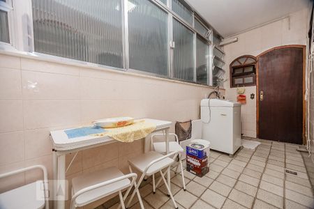 Apartamento para alugar com 95m², 2 quartos e 1 vaga Apartamento para alugar com 95m², 2 quartos e 1 vagaÁrea de Serviço