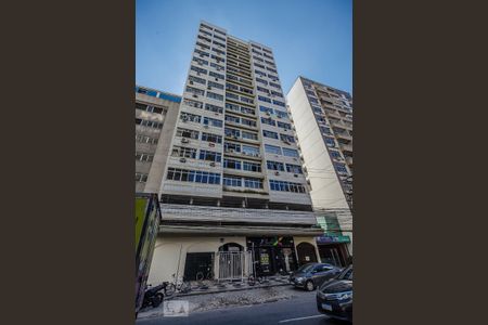 Apartamento para alugar com 95m², 2 quartos e 1 vaga Apartamento para alugar com 95m², 2 quartos e 1 vagaFachada