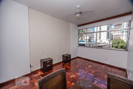 Sala de apartamento para alugar com 2 quartos, 95m² em Icaraí, Niterói