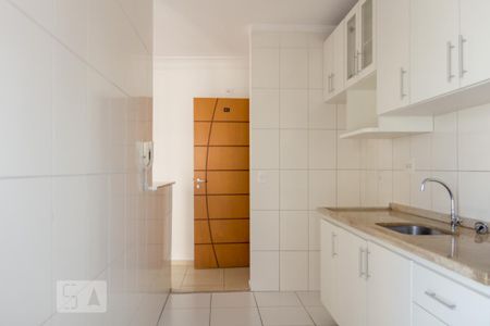 Apartamento para alugar com 69m², 2 quartos e 2 vagasCozinha