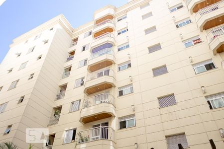 Apartamento para alugar com 69m², 2 quartos e 2 vagasFachada