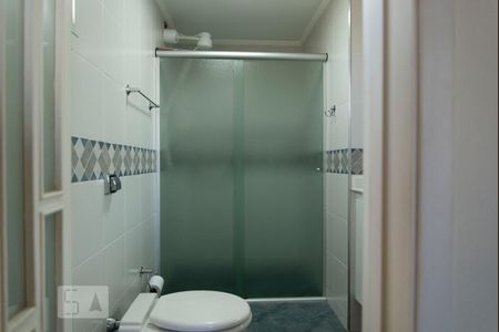 Apartamento à venda com 105m², 2 quartos e 2 vagas Apartamento à venda com 105m², 2 quartos e 2 vagasBanheiro da Suíte 1