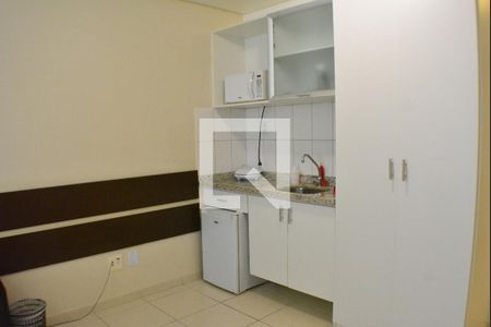 Cozinha de kitnet/studio para alugar com 1 quarto, 30m² em Caminho das Árvores, Salvador
