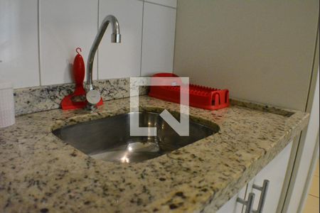 Cozinha de kitnet/studio para alugar com 1 quarto, 30m² em Caminho das Árvores, Salvador