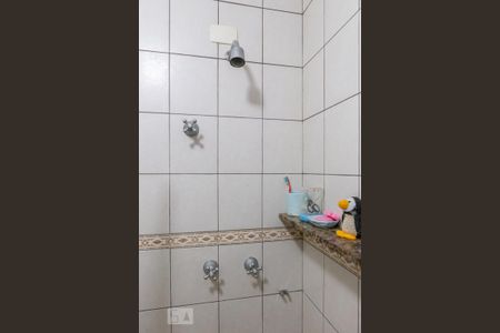 Apartamento para alugar com 146m², 3 quartos e 1 vaga Apartamento para alugar com 146m², 3 quartos e 1 vagaBanheiro da Suíte 2
