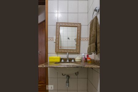 Apartamento para alugar com 146m², 3 quartos e 1 vaga Apartamento para alugar com 146m², 3 quartos e 1 vagaBanheiro da Suíte 2