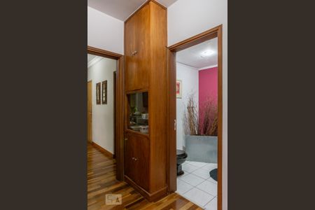 Apartamento para alugar com 146m², 3 quartos e 1 vaga Apartamento para alugar com 146m², 3 quartos e 1 vagaHall para Quartos