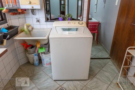 Apartamento para alugar com 146m², 3 quartos e 1 vaga Apartamento para alugar com 146m², 3 quartos e 1 vagaLavanderia