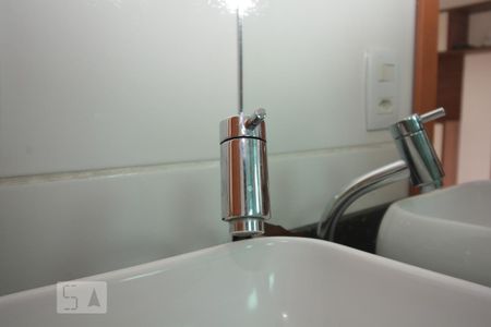 Apartamento para alugar com 55m², 2 quartos e 1 vagaBanheiro - Torneira