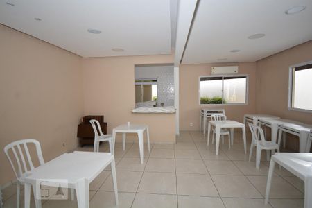 Apartamento para alugar com 55m², 2 quartos e 1 vagaÁrea comum - Salão de festas