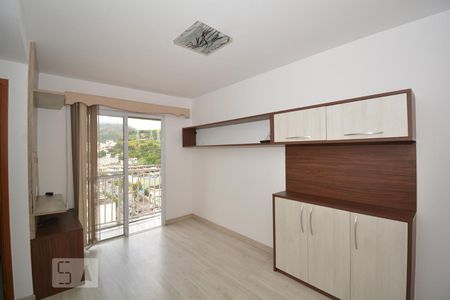 Apartamento para alugar com 55m², 2 quartos e 1 vagaSala