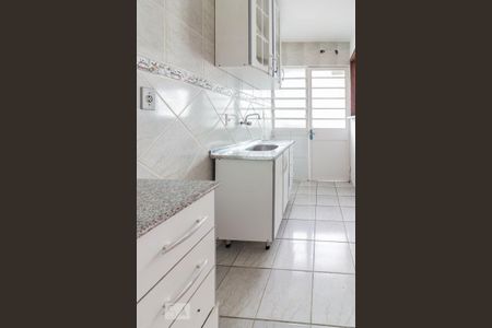 Cozinha de apartamento para alugar com 2 quartos, 60m² em Vila Nova, Porto Alegre