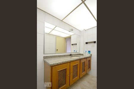 Apartamento para alugar com 122m², 3 quartos e 1 vagaBanheiro Social 2