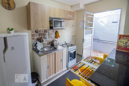 Kitnet de kitnet/studio para alugar com 1 quarto, 25m² em Jardim Ivana, São Paulo