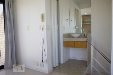 Apartamento para alugar com 160m², 2 quartos e 2 vagasBanheiro Social