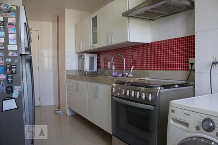 Apartamento para alugar com 160m², 2 quartos e 2 vagasCozinha