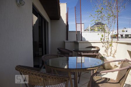 Apartamento para alugar com 160m², 2 quartos e 2 vagasArea Externa