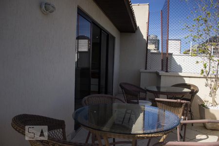Apartamento para alugar com 160m², 2 quartos e 2 vagasArea Externa