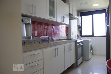 Apartamento para alugar com 160m², 2 quartos e 2 vagasCozinha