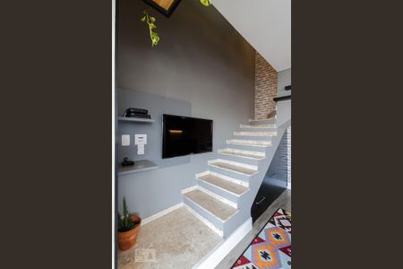 Apartamento para alugar com 63m², 1 quarto e 2 vagasEscada