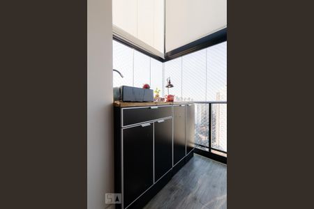 Apartamento para alugar com 63m², 1 quarto e 2 vagasSacada/Área de Serviço