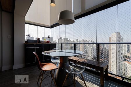 Apartamento para alugar com 63m², 1 quarto e 2 vagasSacada/Área de Serviço