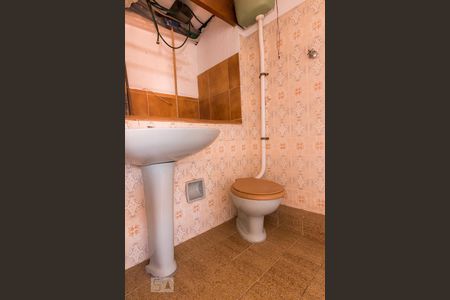 Casa à venda com 285m², 3 quartos e 2 vagas Casa à venda com 285m², 3 quartos e 2 vagasLavabo