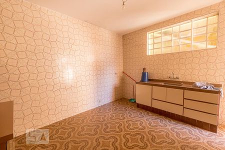 Casa à venda com 285m², 3 quartos e 2 vagas Casa à venda com 285m², 3 quartos e 2 vagasCozinha