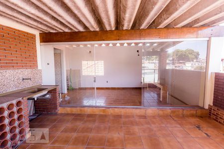 Casa à venda com 285m², 3 quartos e 2 vagas Casa à venda com 285m², 3 quartos e 2 vagasVaranda e Churrasqueira