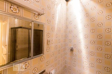 Casa à venda com 285m², 3 quartos e 2 vagas Casa à venda com 285m², 3 quartos e 2 vagasBanheiro