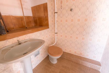 Casa à venda com 285m², 3 quartos e 2 vagas Casa à venda com 285m², 3 quartos e 2 vagasLavabo