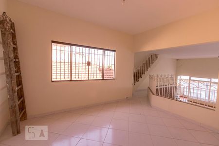 Casa à venda com 285m², 3 quartos e 2 vagas Casa à venda com 285m², 3 quartos e 2 vagasÁrea Comum