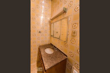 Casa à venda com 285m², 3 quartos e 2 vagas Casa à venda com 285m², 3 quartos e 2 vagasBanheiro