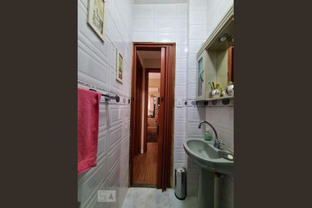 Apartamento à venda com 45m², 2 quartos e 1 vaga Apartamento à venda com 45m², 2 quartos e 1 vagaBanheiro