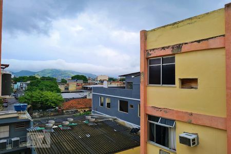 Sala vista de apartamento à venda com 2 quartos, 45m² em Pilares, Rio de Janeiro