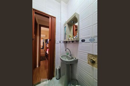 Apartamento à venda com 45m², 2 quartos e 1 vaga Apartamento à venda com 45m², 2 quartos e 1 vagaBanheiro
