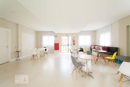 Apartamento à venda com 40m², 2 quartos e sem vagaÁrea comum - Salão de festas
