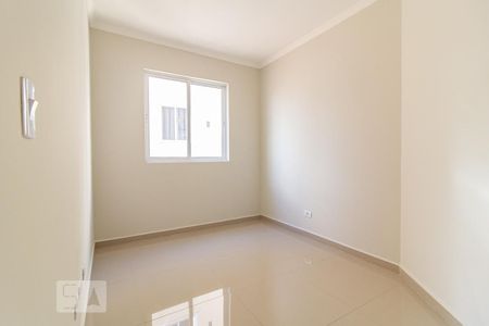 Quarto 1 de apartamento para alugar com 2 quartos, 47m² em Parque da Fonte, São José dos Pinhais