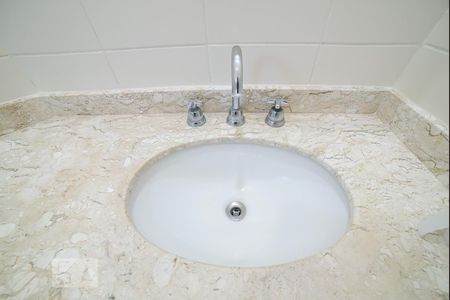 Apartamento à venda com 106m², 3 quartos e 2 vagasBanheiro da Suíte - Pia